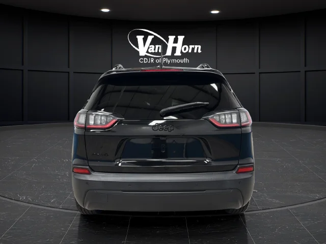 Used 2023 Diamond Black Jeep Altitude image 6
