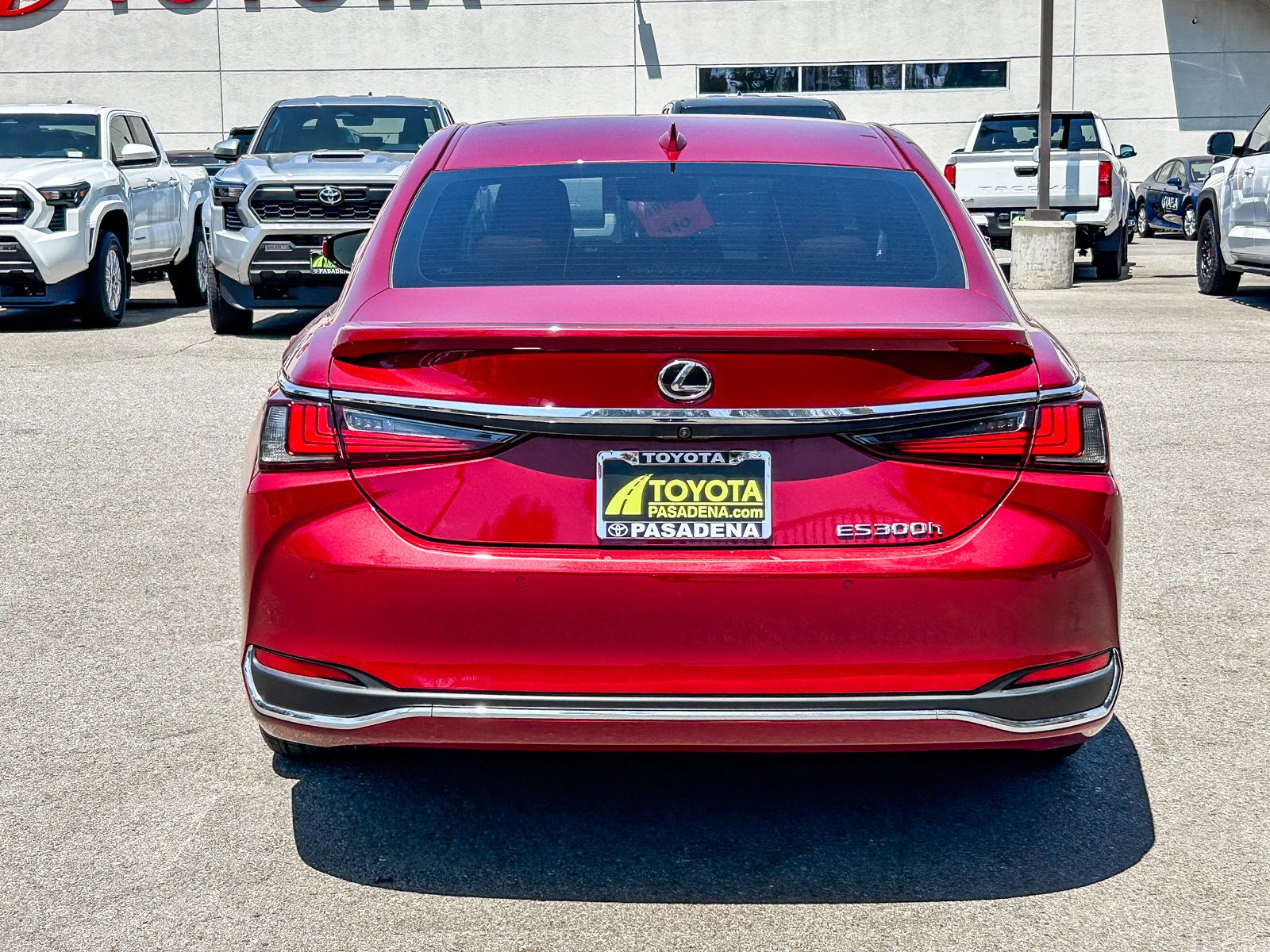 Used 2025 MATADOR RED MICA Lexus ES 300H PREMIUM image 7