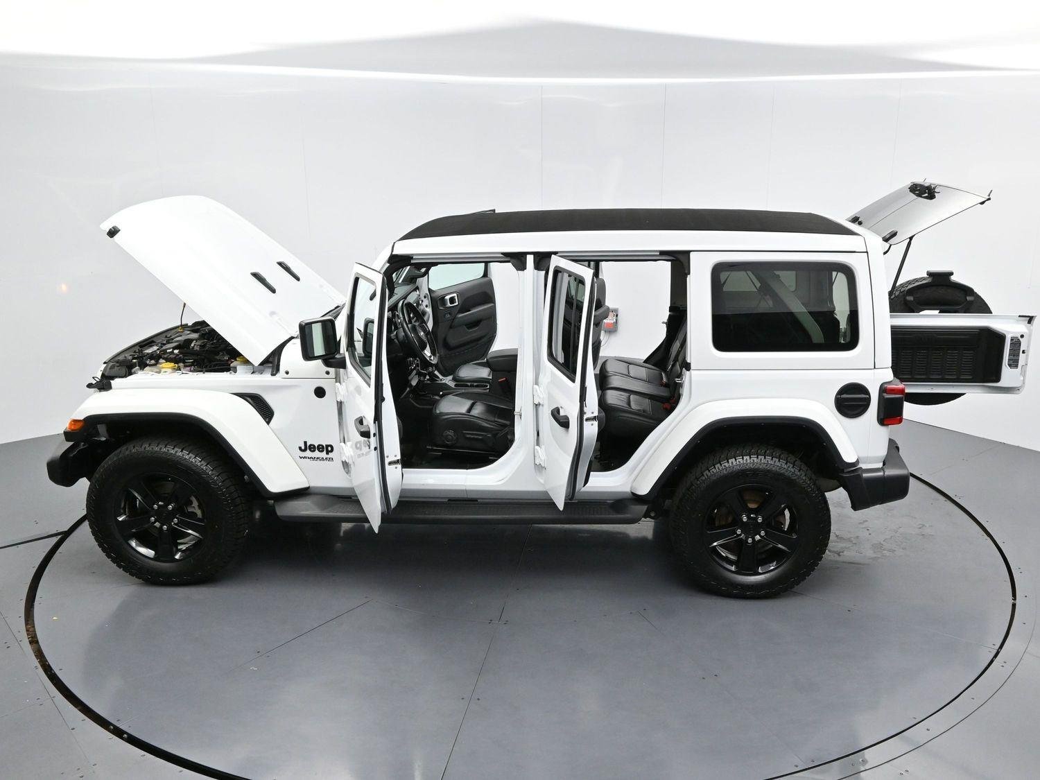 Used 2022 Bright White Clearcoat Jeep Unlimited Sahara Altitude image 41