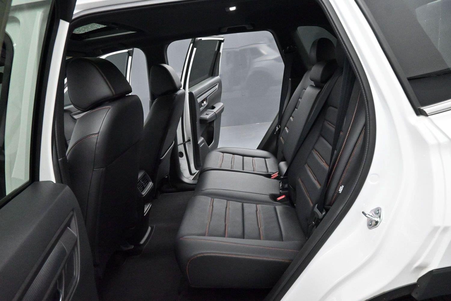Used 2025 Platinum White Pearl Honda Sport-L image 29
