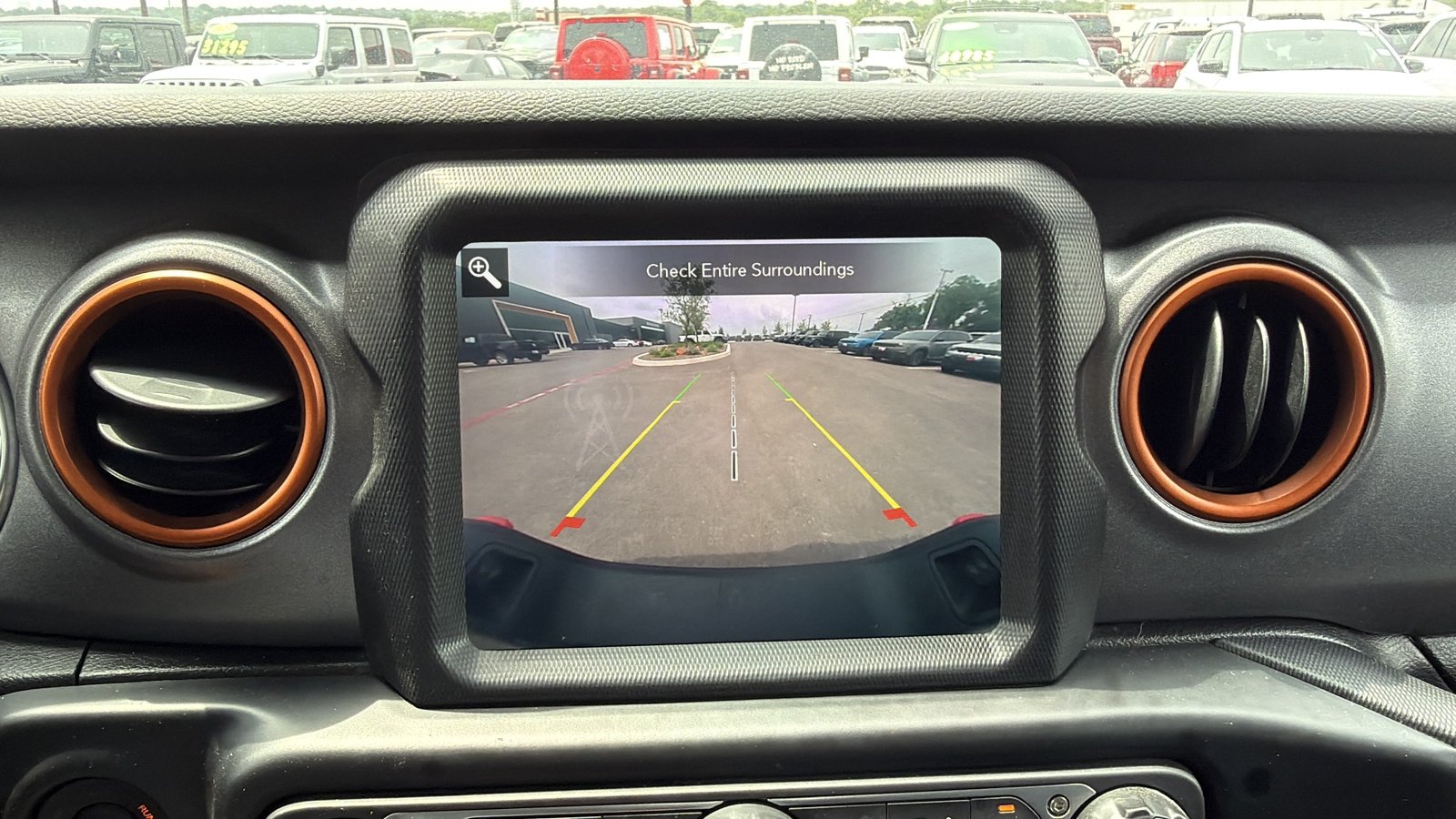 Used 2022 Sting-Gray Clearcoat Jeep Mojave image 23