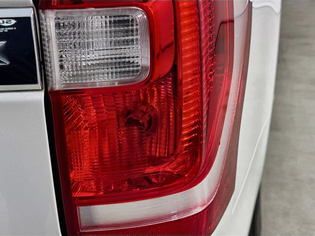 Used 2018 White Platinum Clearcoat Metallic Ford XLT image 35
