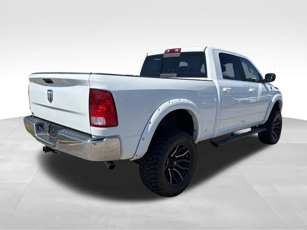 Used 2019 White Ram SLT image 13