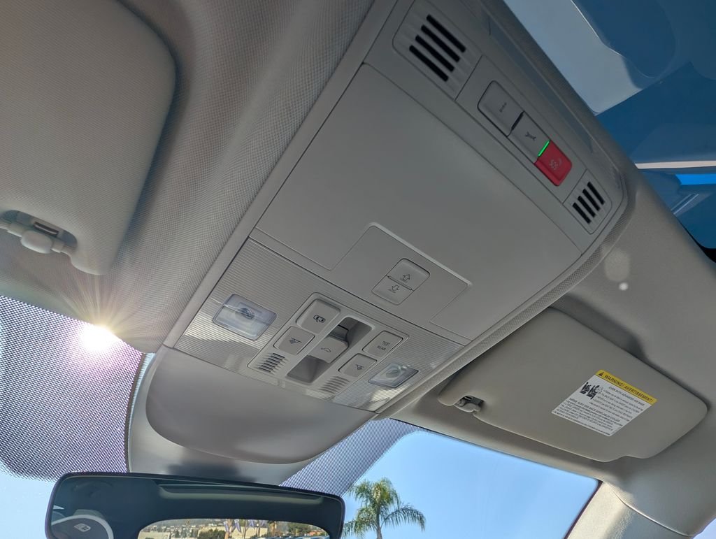 2024 Volkswagen Taos SE - Photo 23