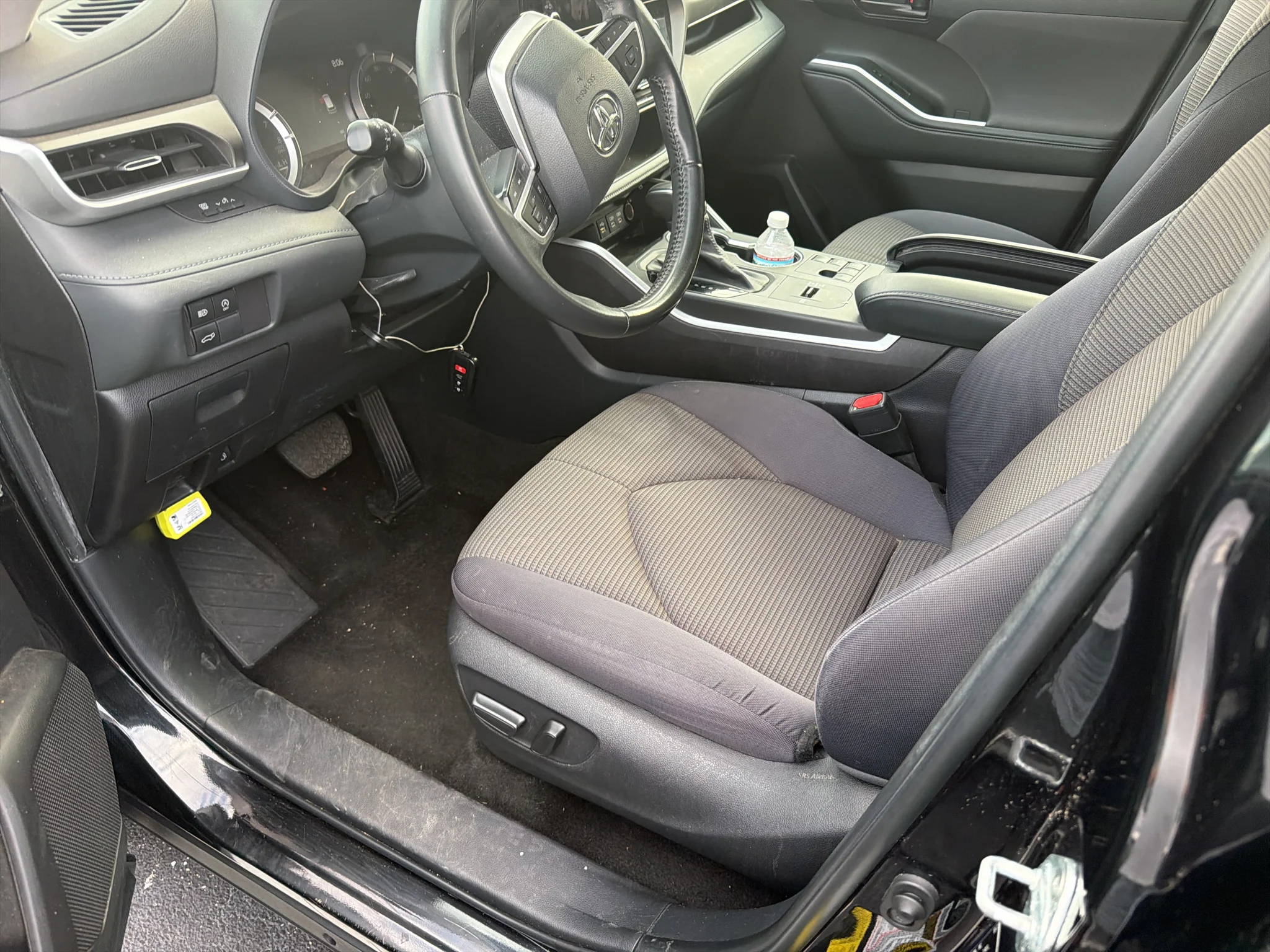 Used 2023 Midnight Black Metallic Toyota LE image 7