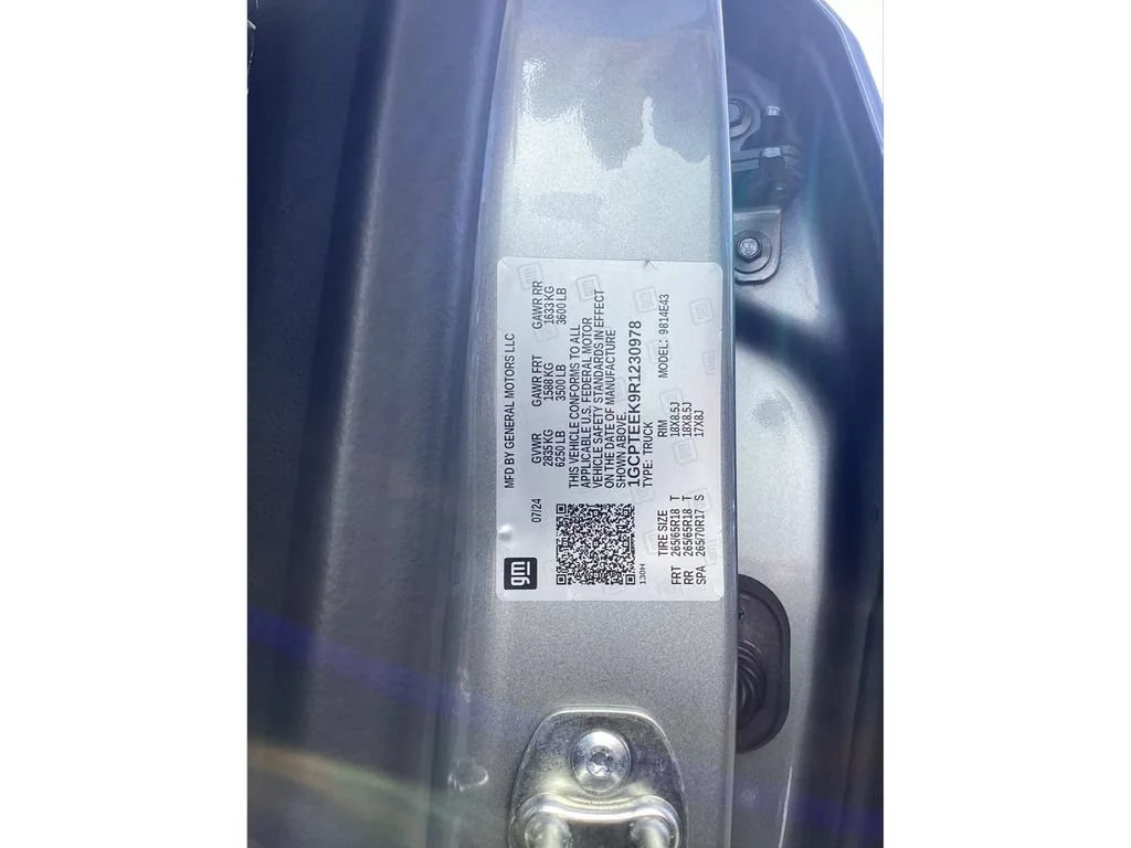 Used 2024 Sterling Gray Metallic Chevrolet Trail Boss image 22