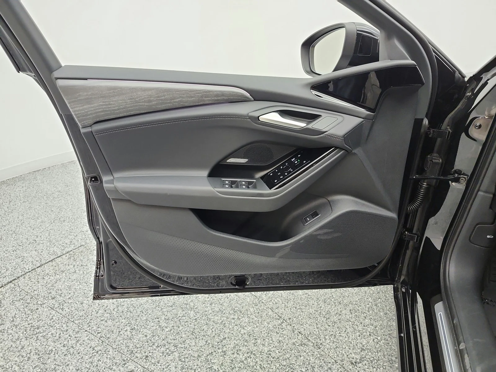 Used 2025 Mythos Black Metallic Audi Premium Plus RWD image 12
