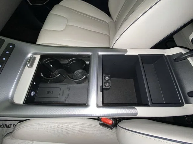Used 2023 Black Hyundai Calligraphy image 18