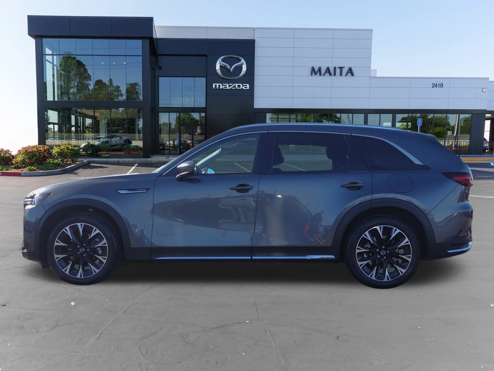 Certified Used 2024 Machine Gray Metallic Mazda Premium image 8