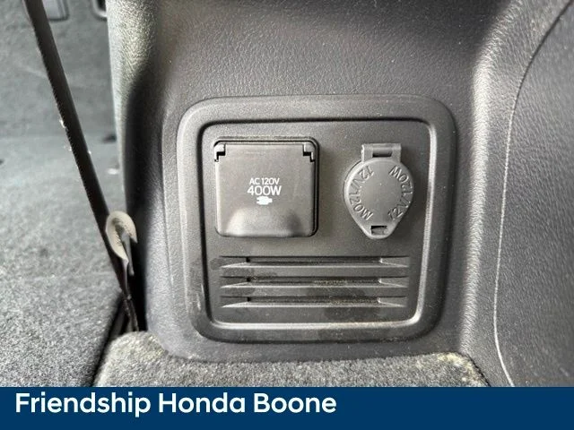 Used 2021 Red Toyota SR5 image 33