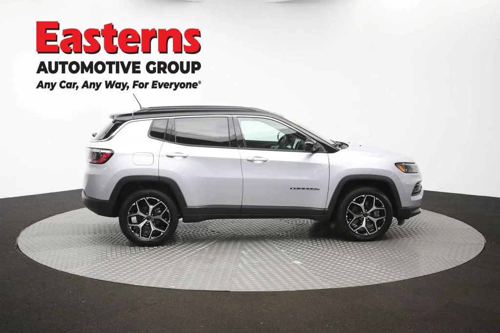 Used 2025 Silver Jeep Limited image 44