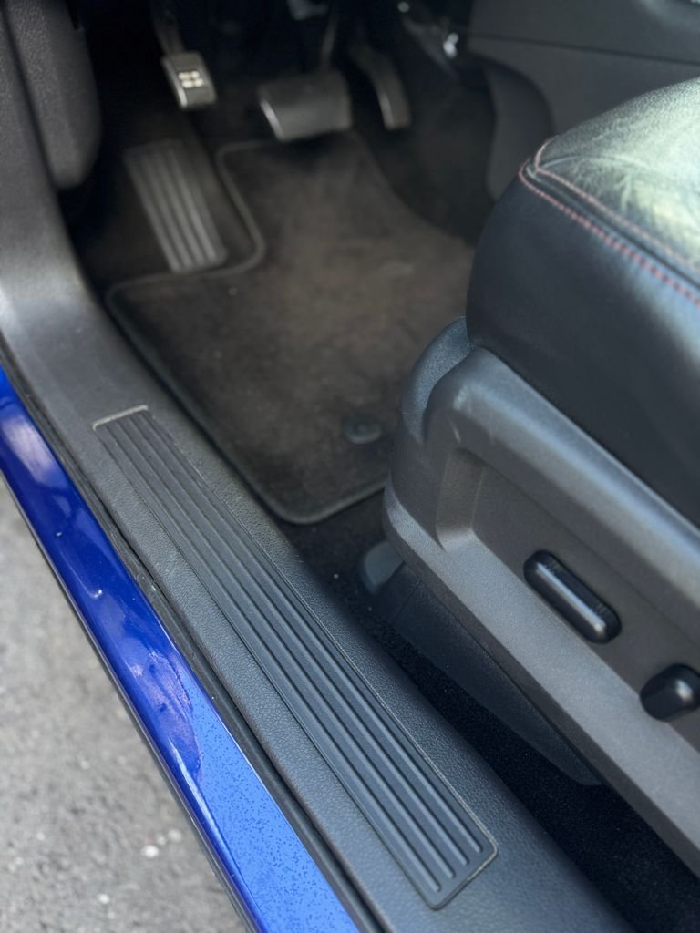 Used 2014 Blue Metallic Ford SEL image 14