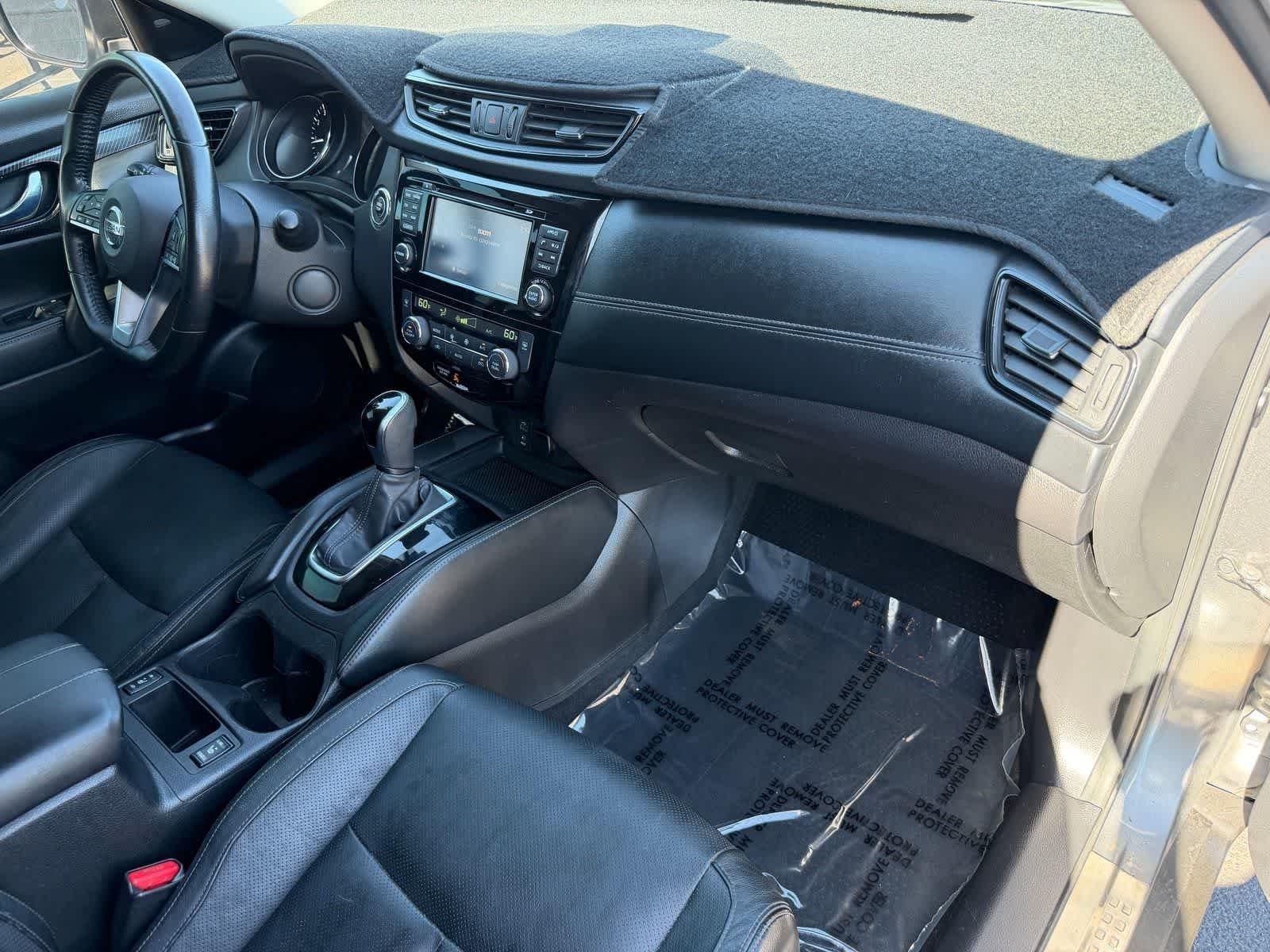 Used 2017 Nissan Rogue SL with VIN JN8AT2MTXHW408207 for sale in Avondale, AZ