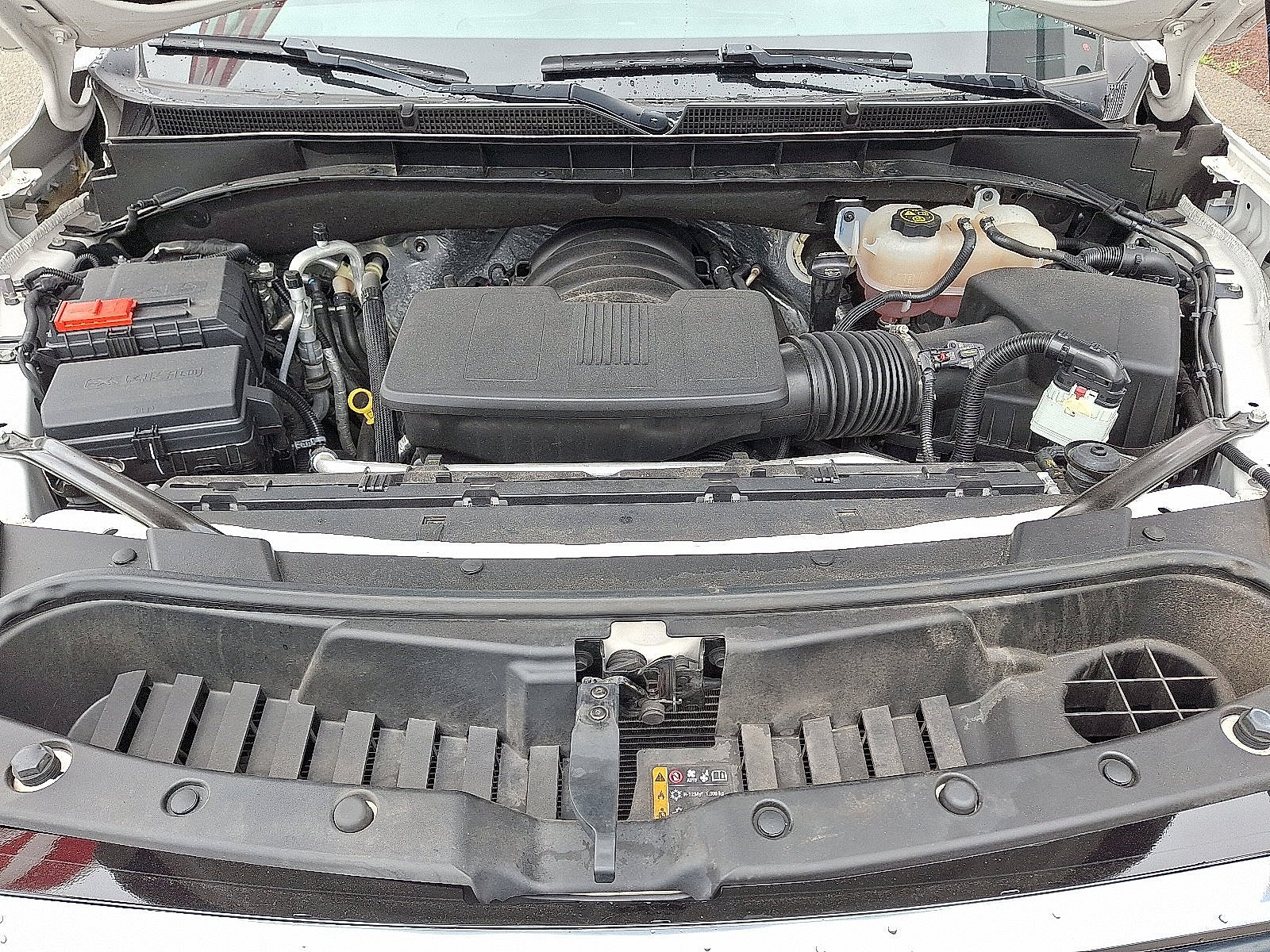 Used 2023 White Frost Tricoat GMC AT4 image 29