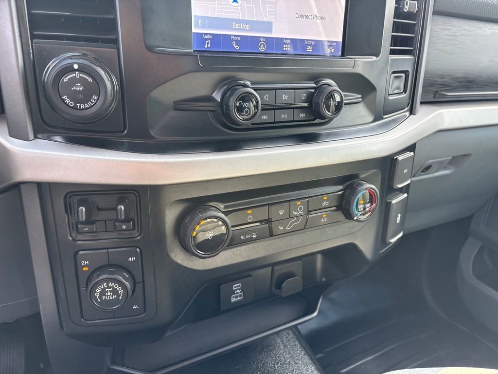 Used 2023 White Ford XLT image 17