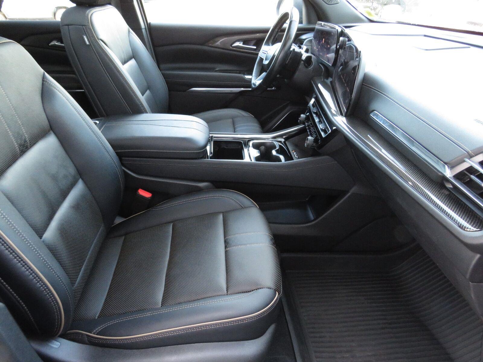 Used 2026 Mosaic Black Metallic Chevrolet AWD High Country image 26