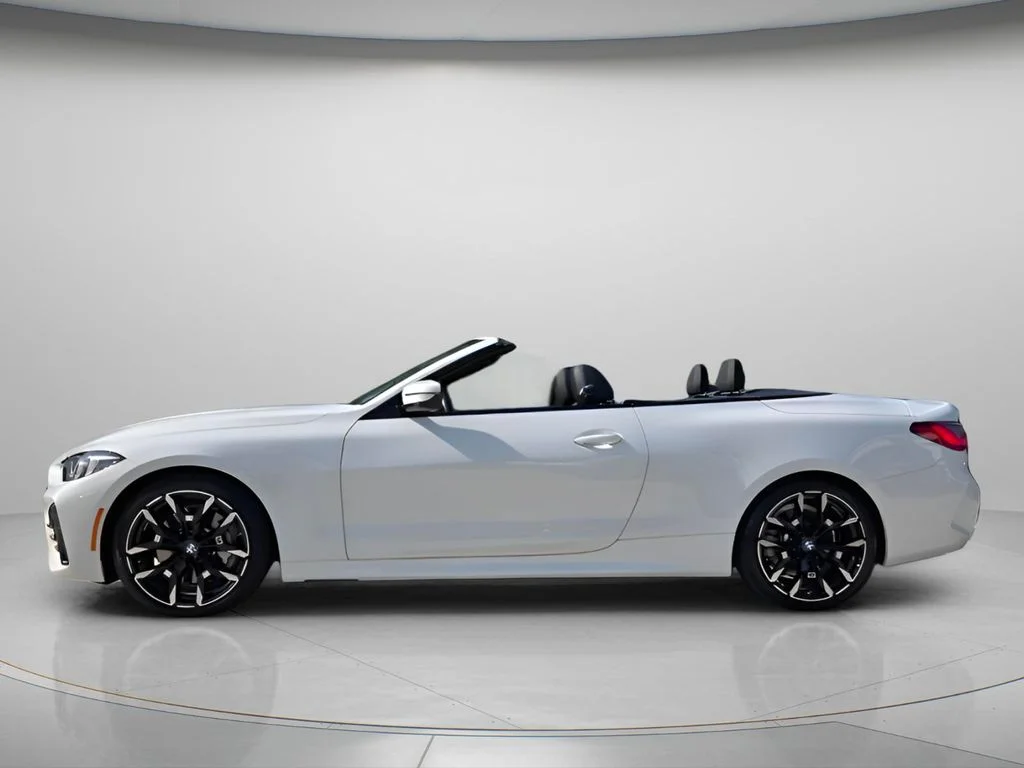 Used 2026 White BMW 430i image 3