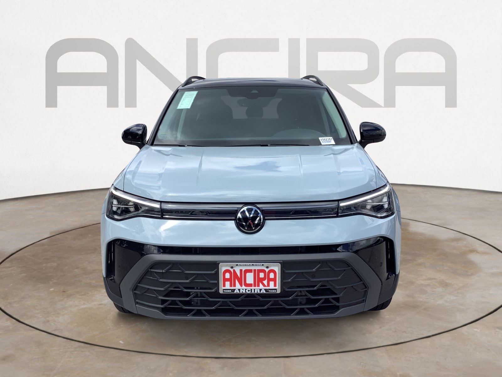 New 2026 Monument Gray w/Deep Black Roof Volkswagen SE Black image 3