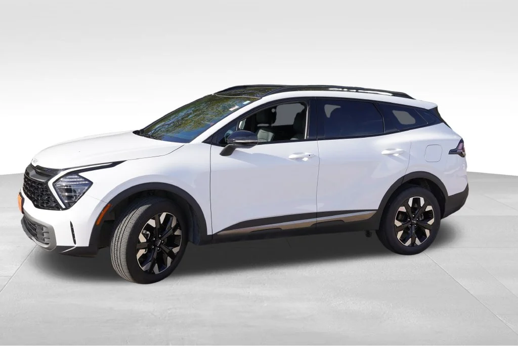 Certified Used 2024 Glacial White Pearl Kia X-Line image 10