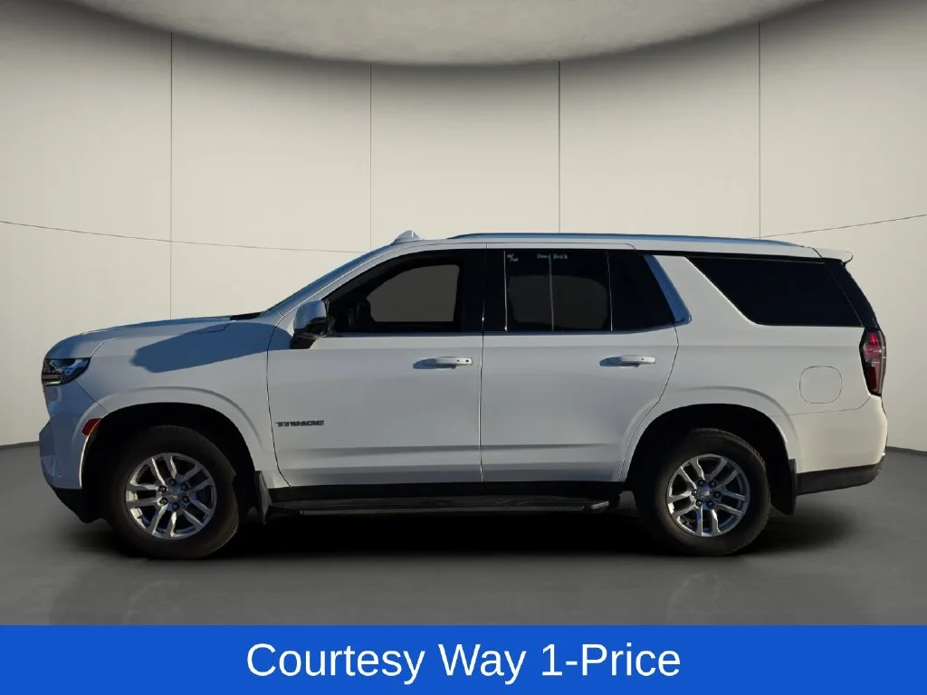 Used 2022 White Chevrolet LT image 5