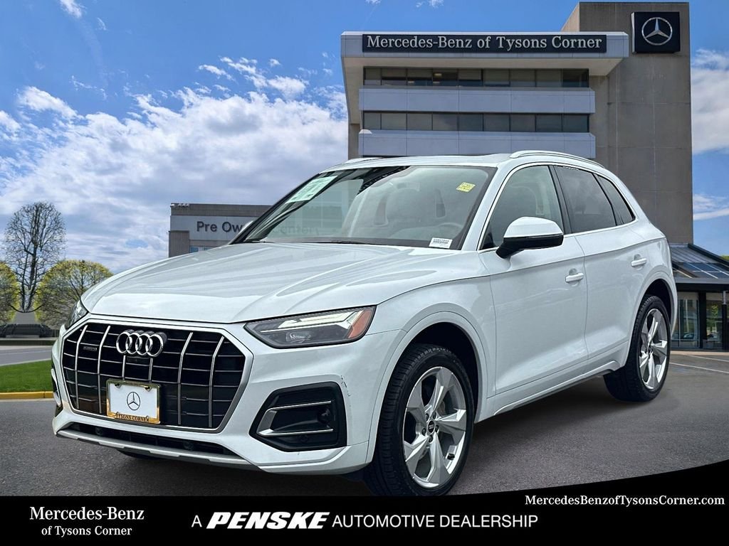 2021 Audi Q5 45 Premium Plus's photo