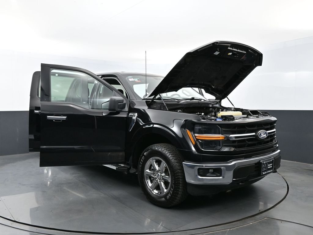 Used 2025 Black Ford XLT image 26