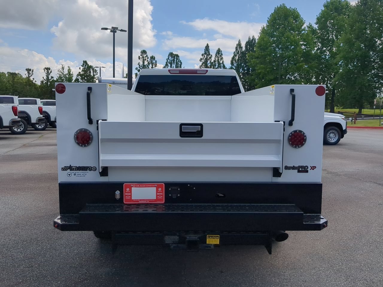 New 2026 Summit White GMC Pro image 7