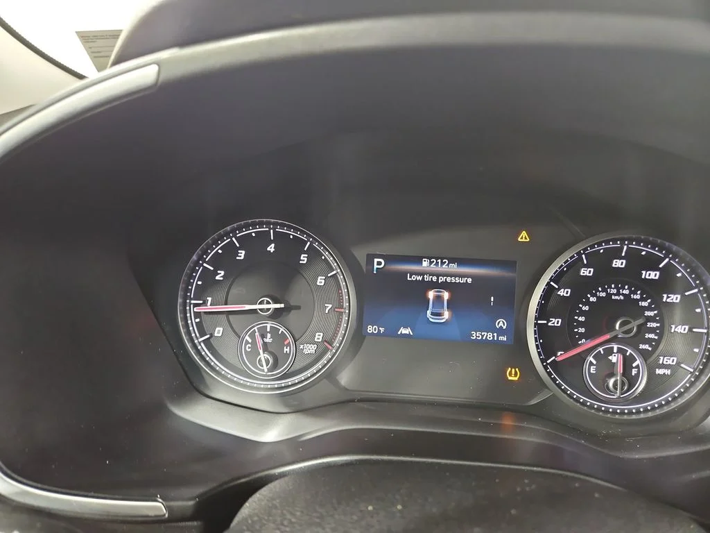 Used 2021 Twilight Black Hyundai SEL image 16