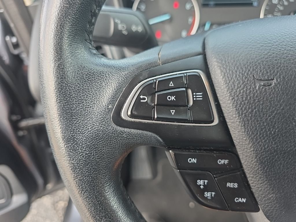 Used 2020  Ford SE image 17