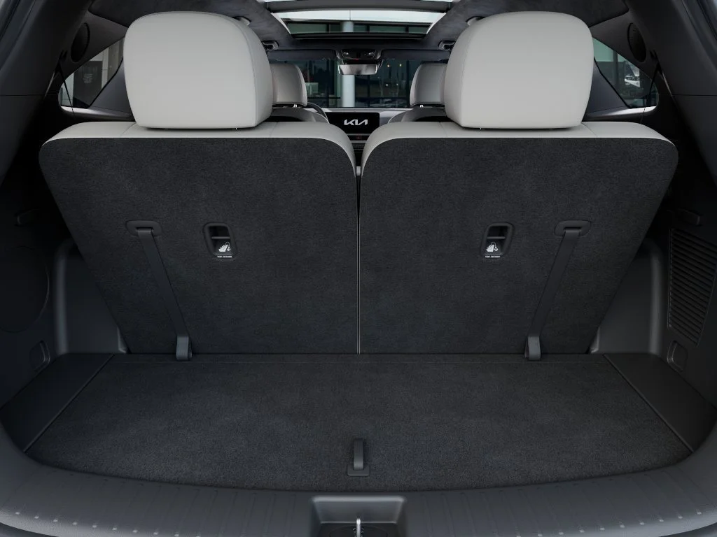 New 2026 Sand Kia X-Line SX Prestige image 19