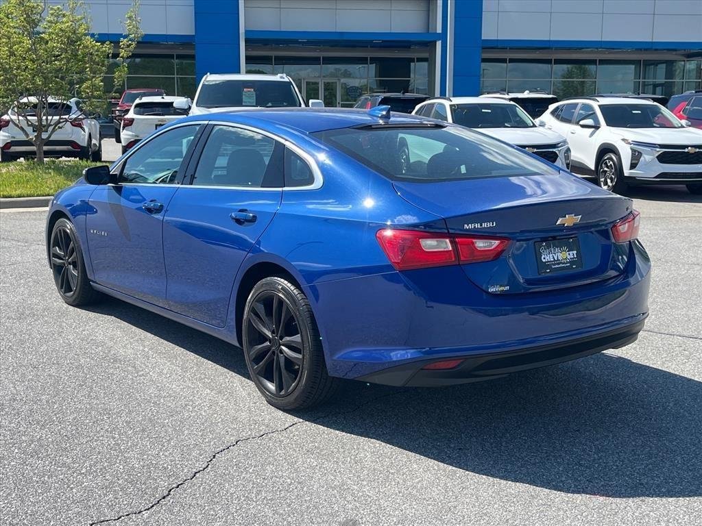 Used 2023 Riverside Blue Metallic Chevrolet LT image 3