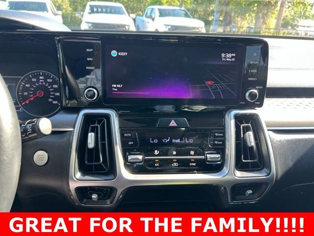 Used 2022 Passion Red Tintc Kia S image 23