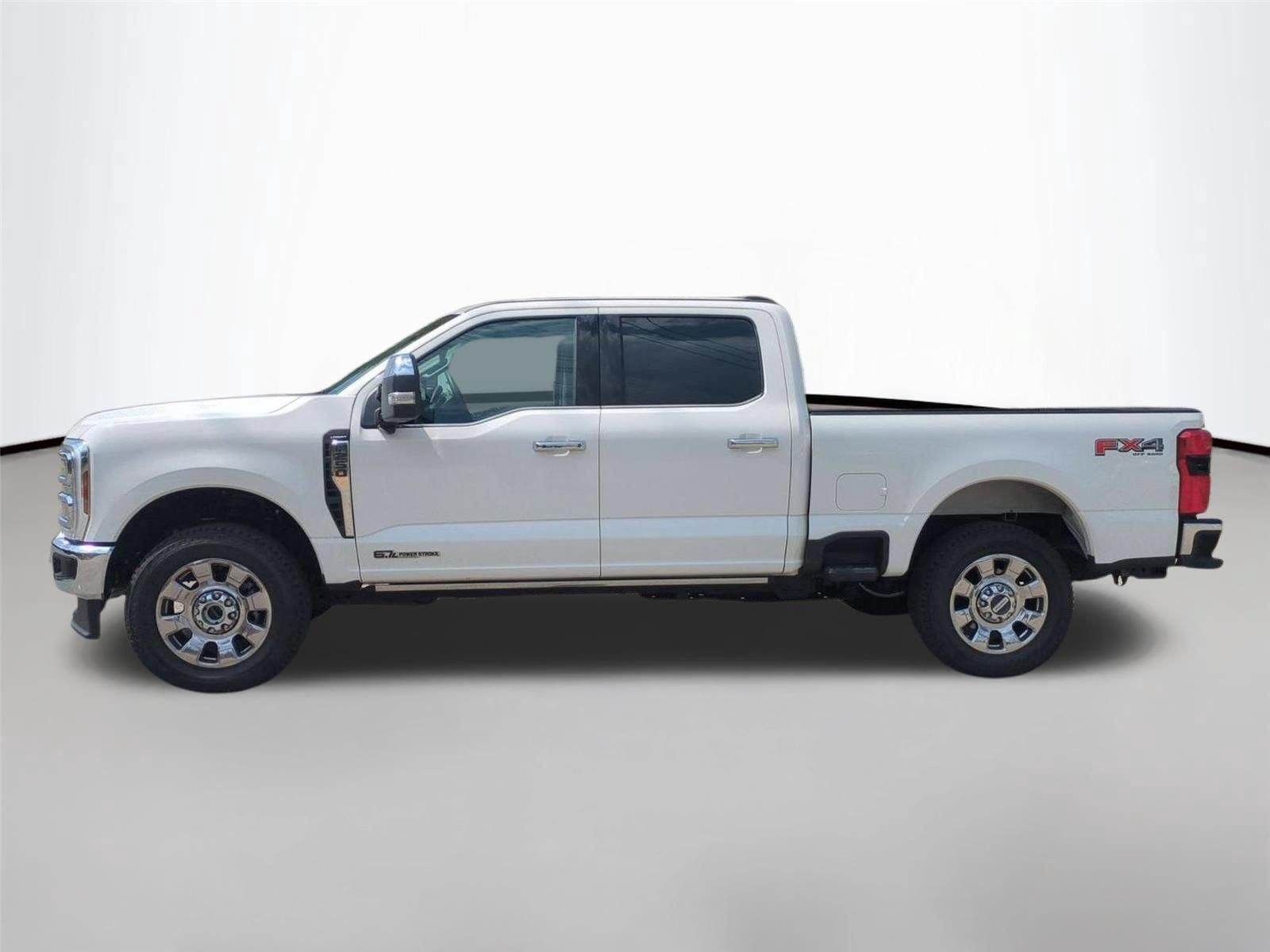 Used 2026 Oxford White Ford LARIAT image 2