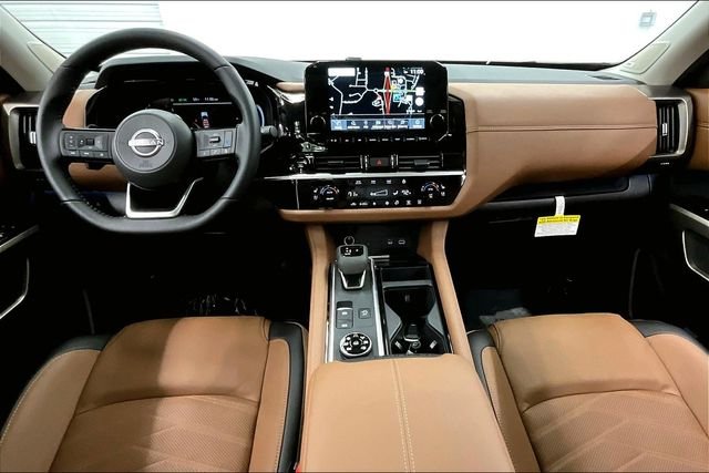 New 2025 Super Black Nissan Platinum image 5