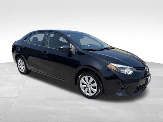 Used 2015 Black Toyota LE image 1