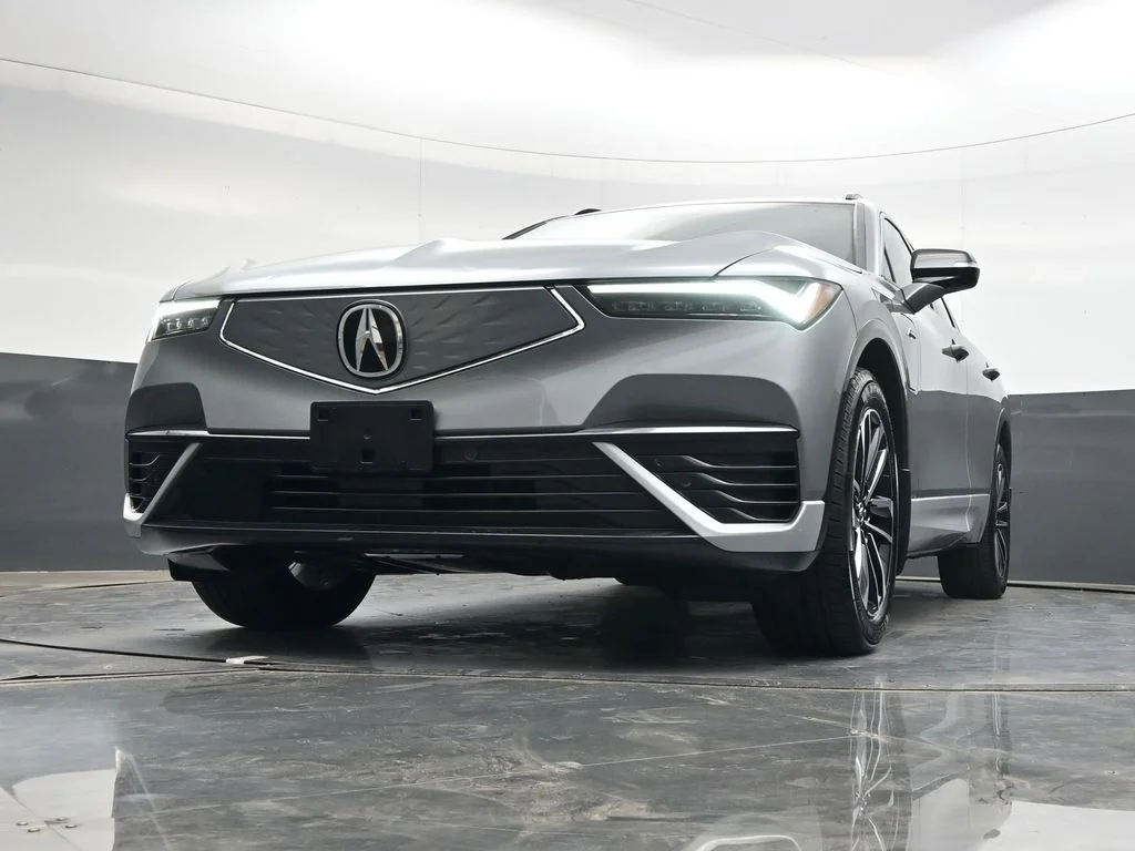 Used 2024 Mercury Silver Metallic Acura Base image 34