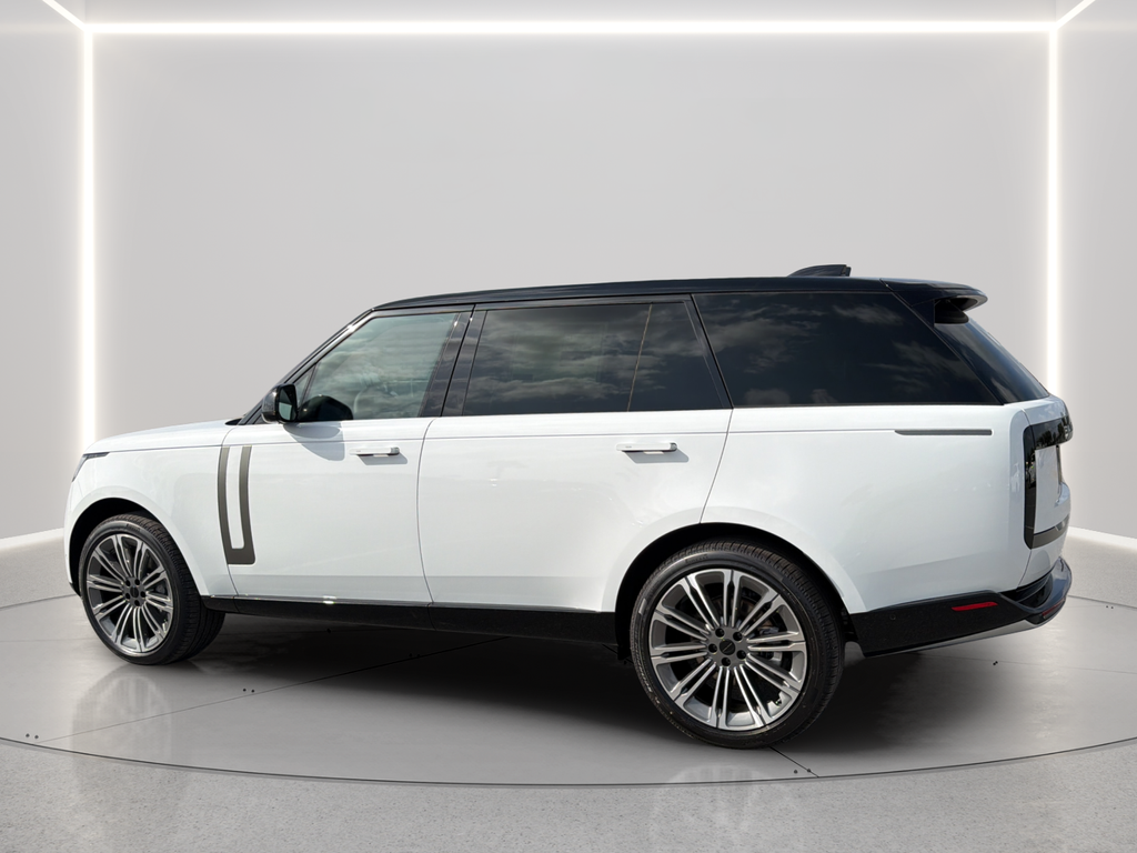 New 2026 Fuji White Land Rover SE image 14