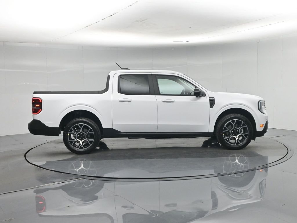 New 2026 Oxford White Ford Lariat image 27