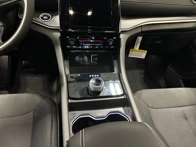 2025 Jeep Grand Cherokee Laredo - Photo 11