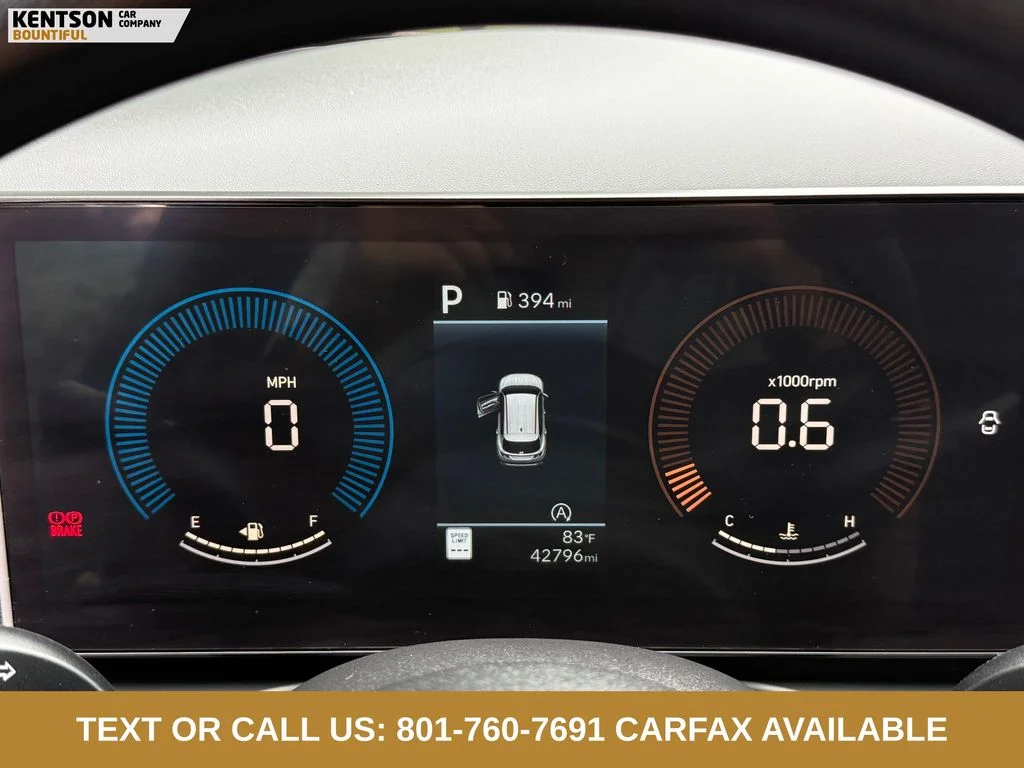 Used 2025 Gray Hyundai SEL image 8
