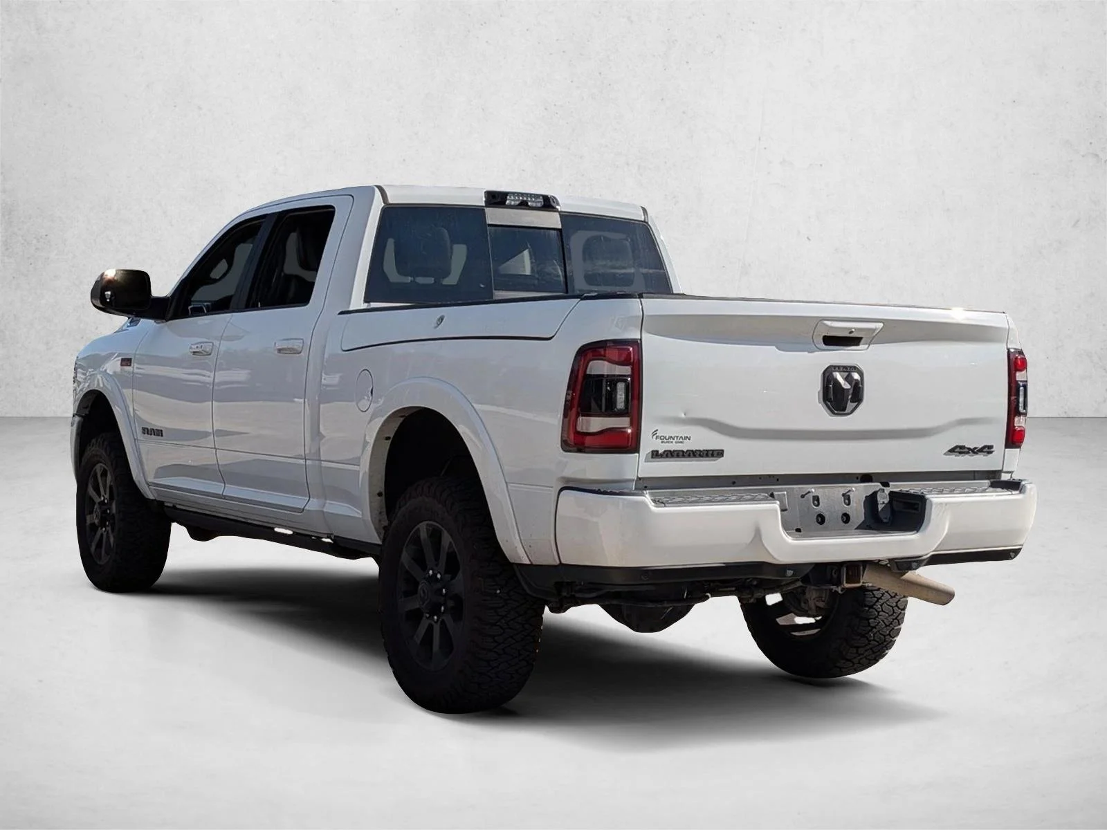 Used 2022 Bright White Clearcoat Ram Laramie image 7
