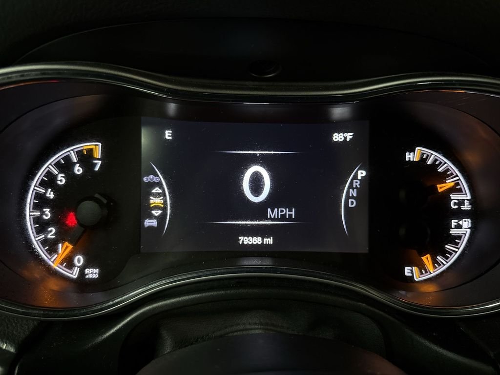 Used 2019 Crystal Metallic Jeep Limited image 23