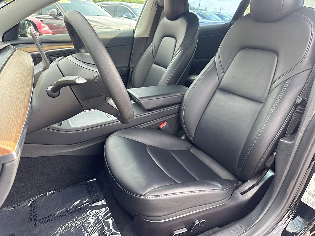 Used 2022 Black Tesla Long Range image 13
