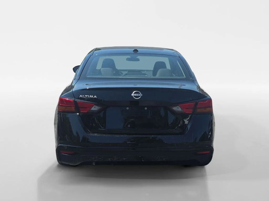 2025 Nissan Altima SV - Photo 7