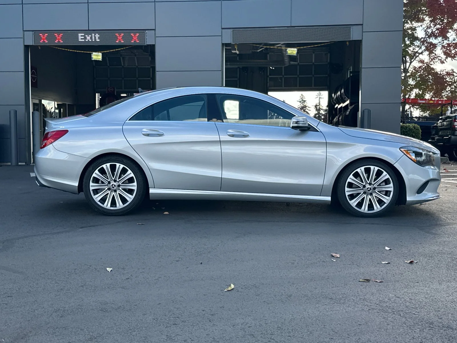 Used 2018 Silver Mercedes-Benz CLA 250 image 2