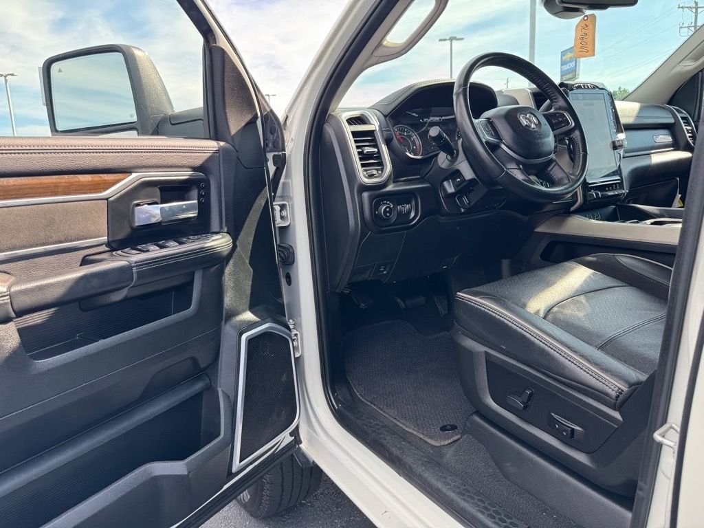 2024 RAM Ram 3500 Pickup Laramie - Photo 16