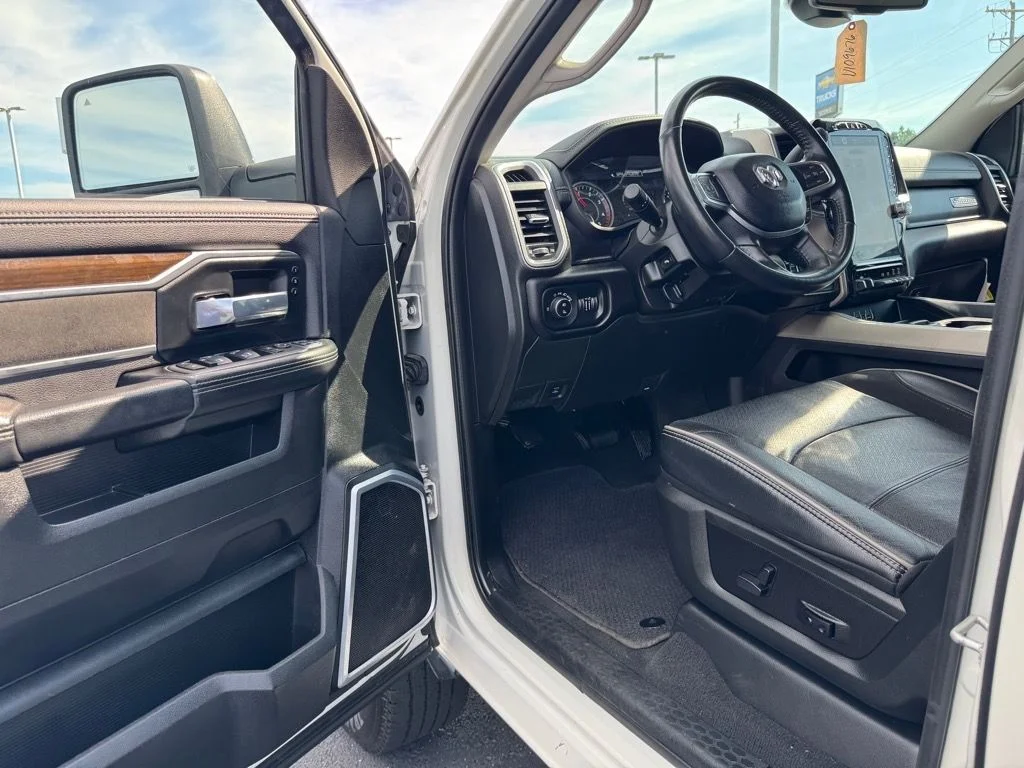 2024 RAM Ram 3500 Pickup Laramie - Photo 16