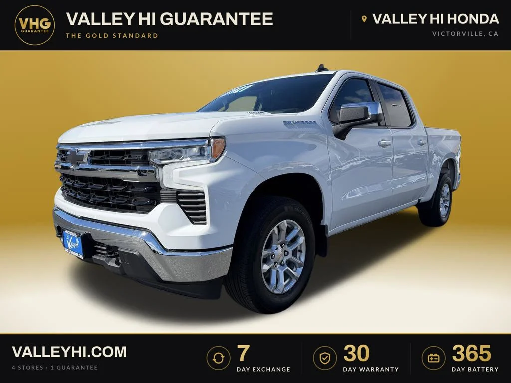 Used 2026 Summit White Chevrolet LT image 3