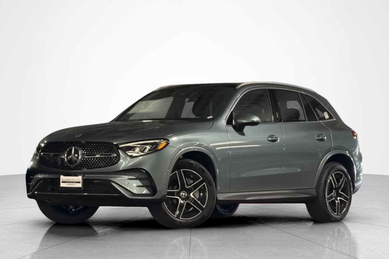 New 2026 Verde Silver Metallic Mercedes-Benz GLC 300 SUV image 1