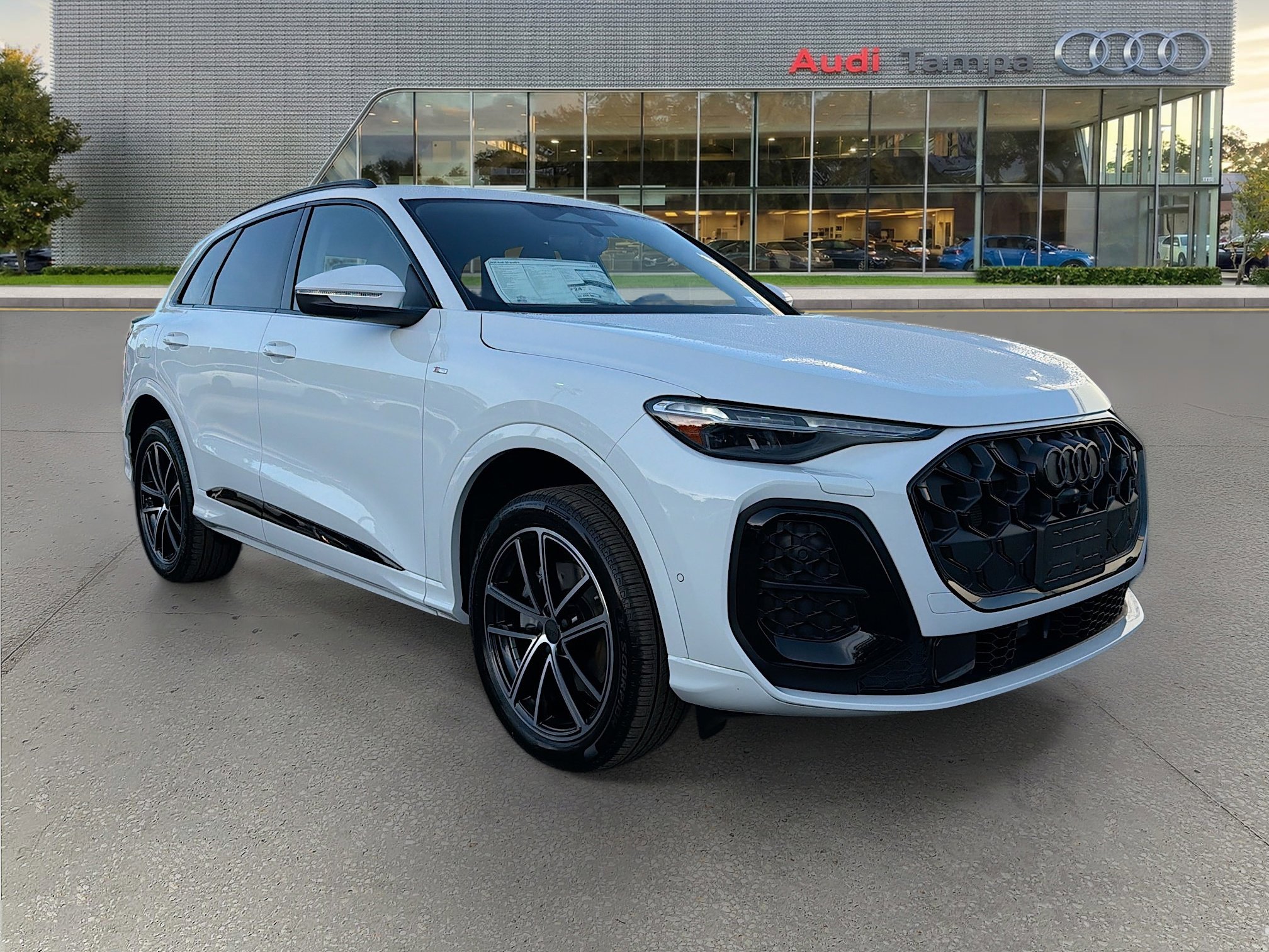 2026 Audi Q5 Premium Plus quattro's photo